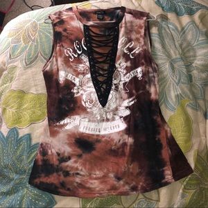 deep V neck biker girl cut off tee 🖤🖤